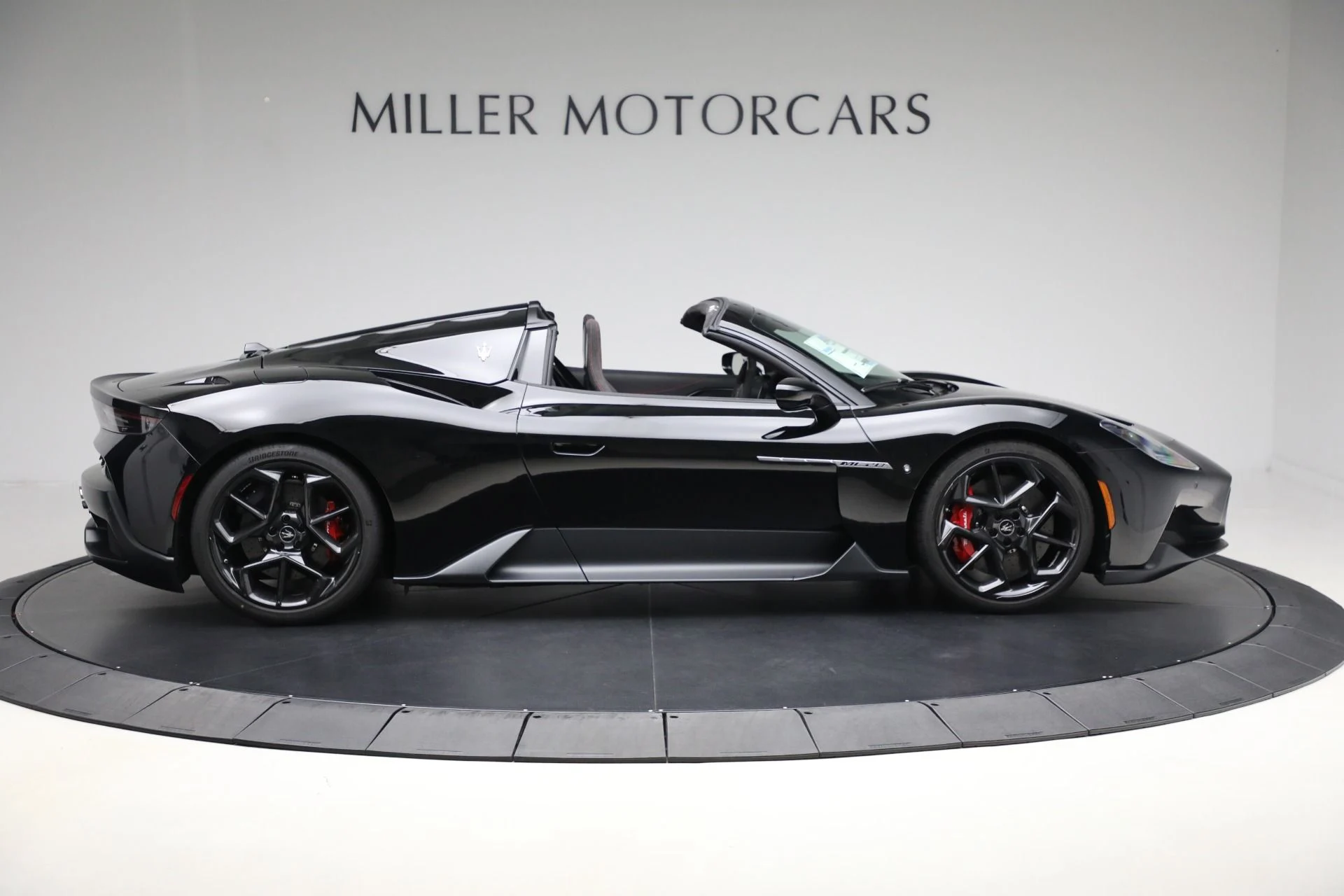 mph007_745083369_New_2024_Maserati_MC_20_Cielo_1761319288_149aacbf04