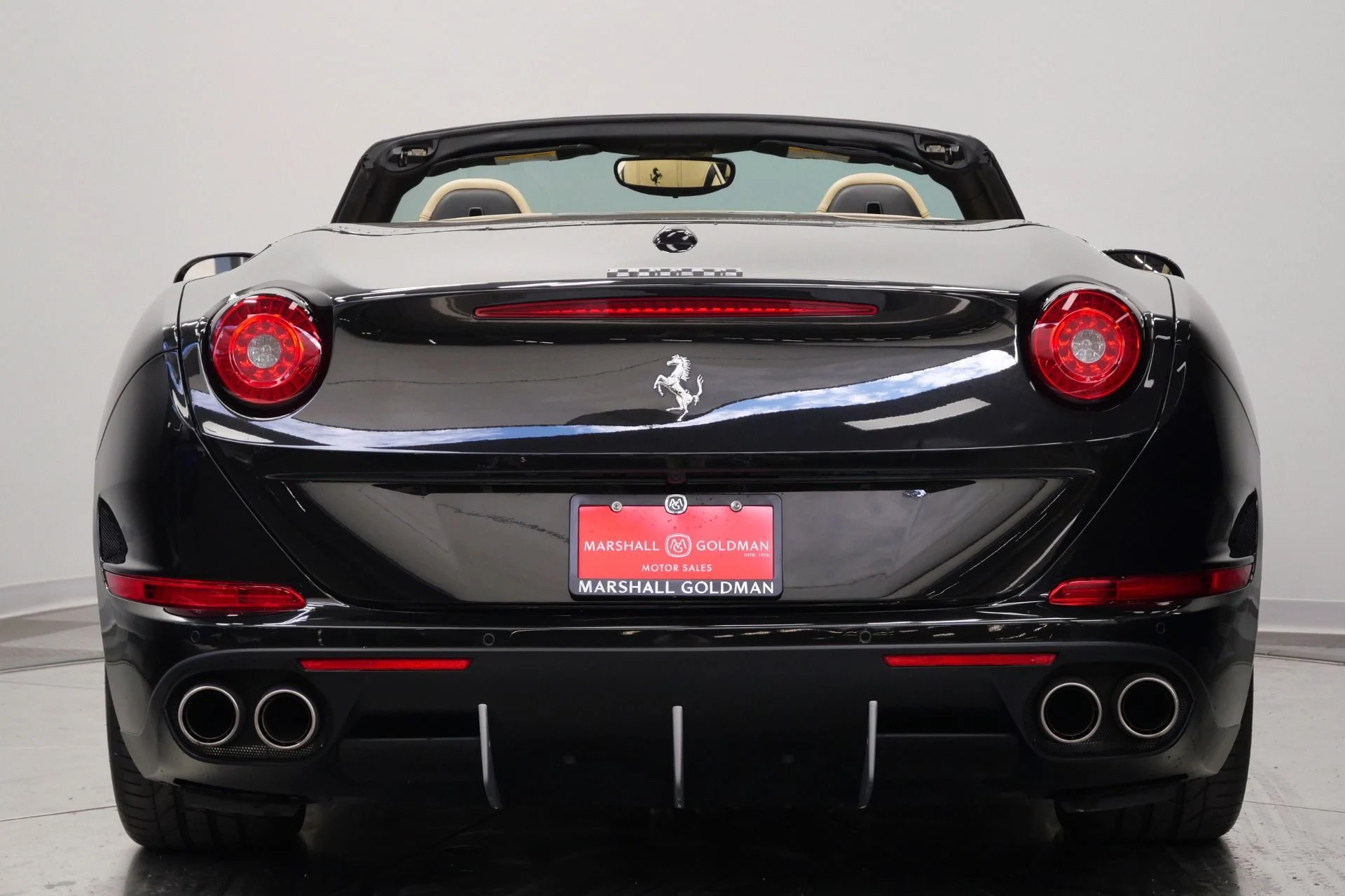 mph007_748475316_Used_2015_Ferrari_California_T_Diamond_Quilted_Seats_Carbon_Fiber_Driving_Zone_1780071099_6754463f9f