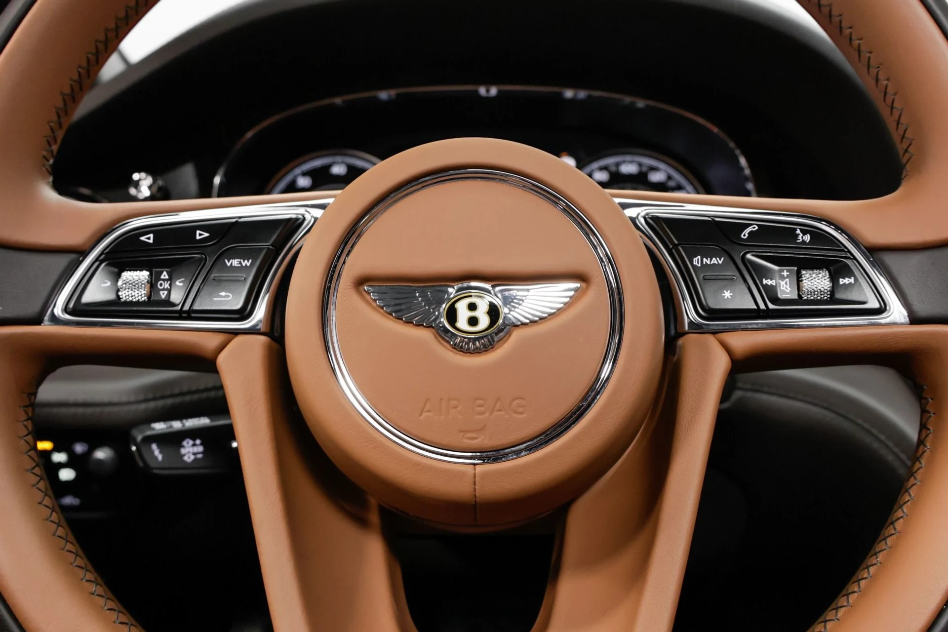 mph007_748893133_Used_2020_Bentley_Bentayga_V8_1761664862_426b8f8a05