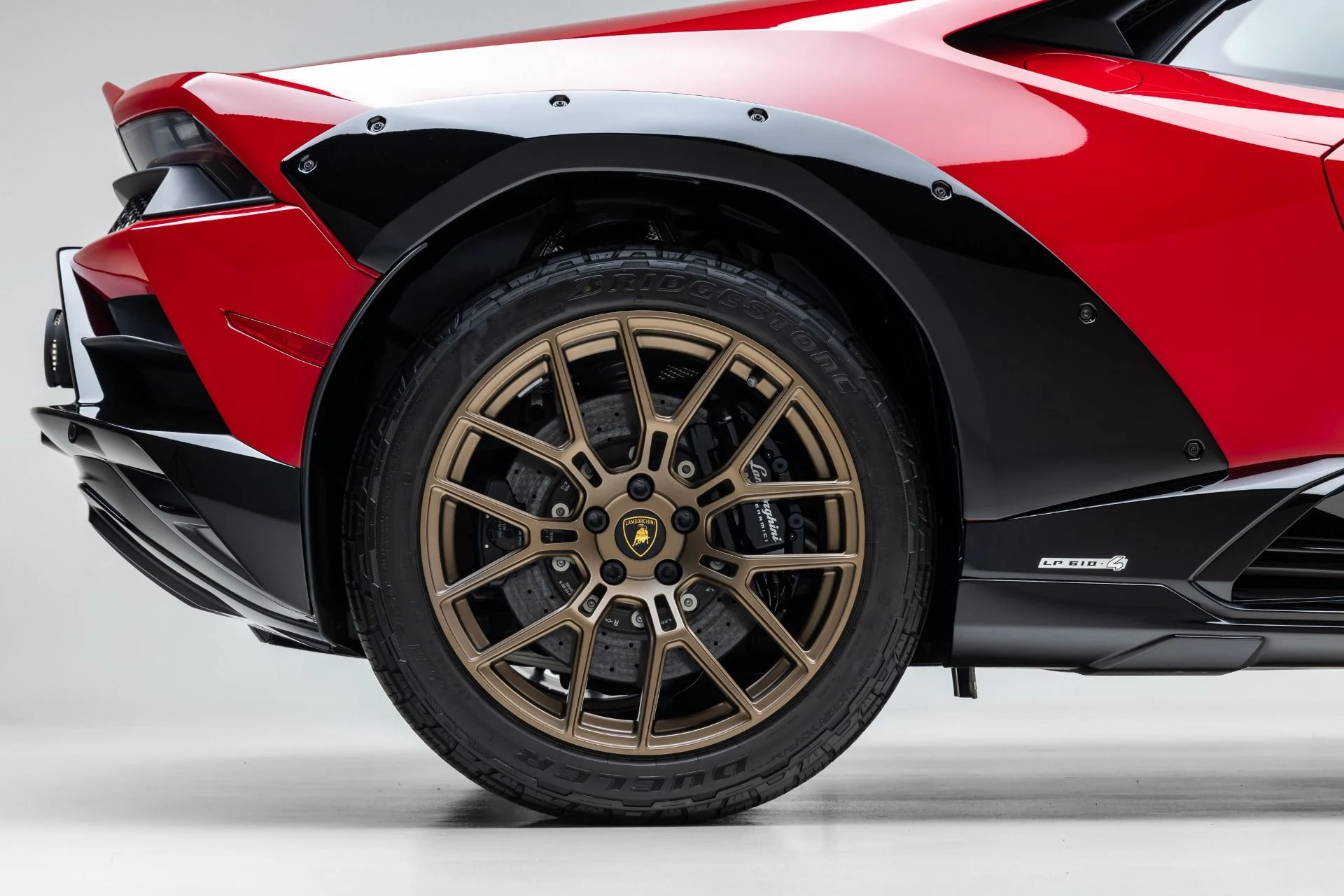 mph007_758035323_Used_2024_Lamborghini_Huracan_Sterrato_1765391926_b84110571b