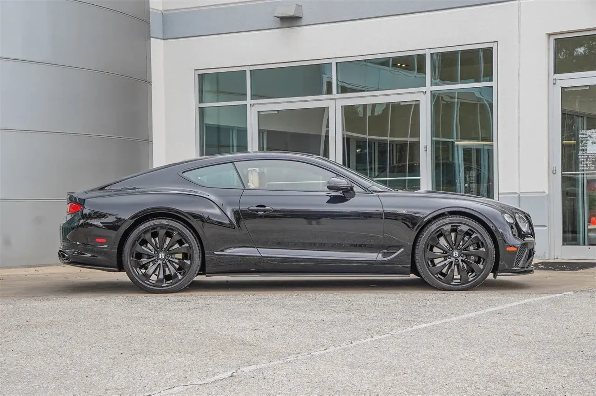 mph007_765768012_d48a610b65864e8898da19d959516d67_736605bed9