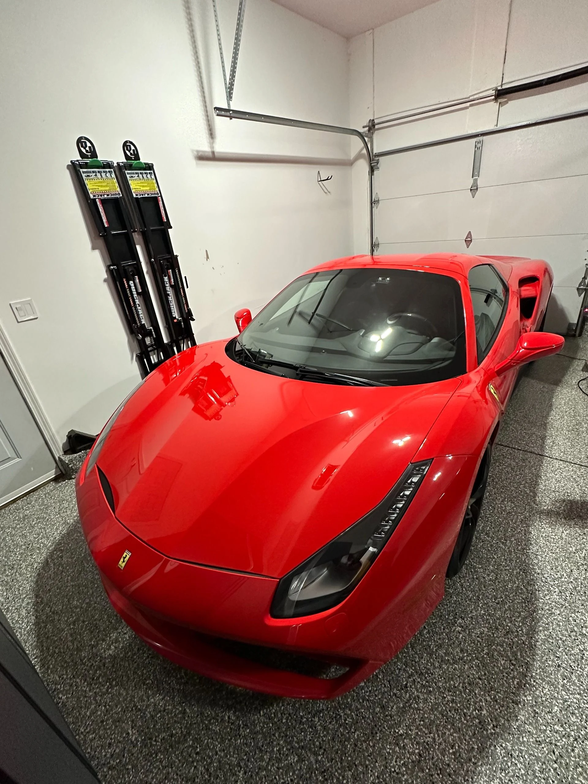 mph007_767014952_Used_2018_Ferrari_488_Spider_1752615320_a60f54c34c