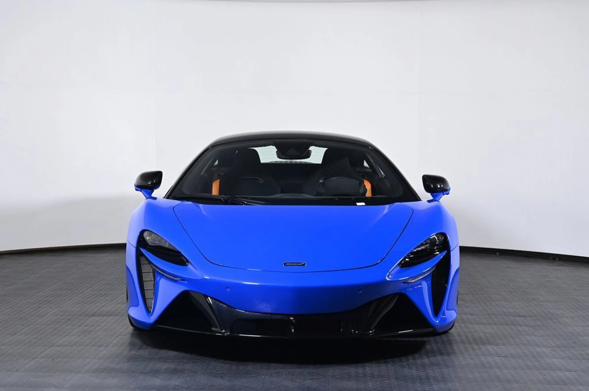 mph007_770555368_used_2024_mclaren_artura_11350_23032757_8_1024_daa8b94f2e