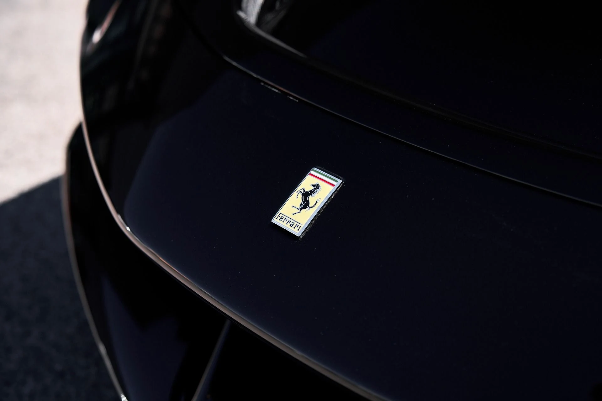 mph007_77727781_Used_2024_Ferrari_SF_90_Spider_Base_1755223316_007b7e1ee5