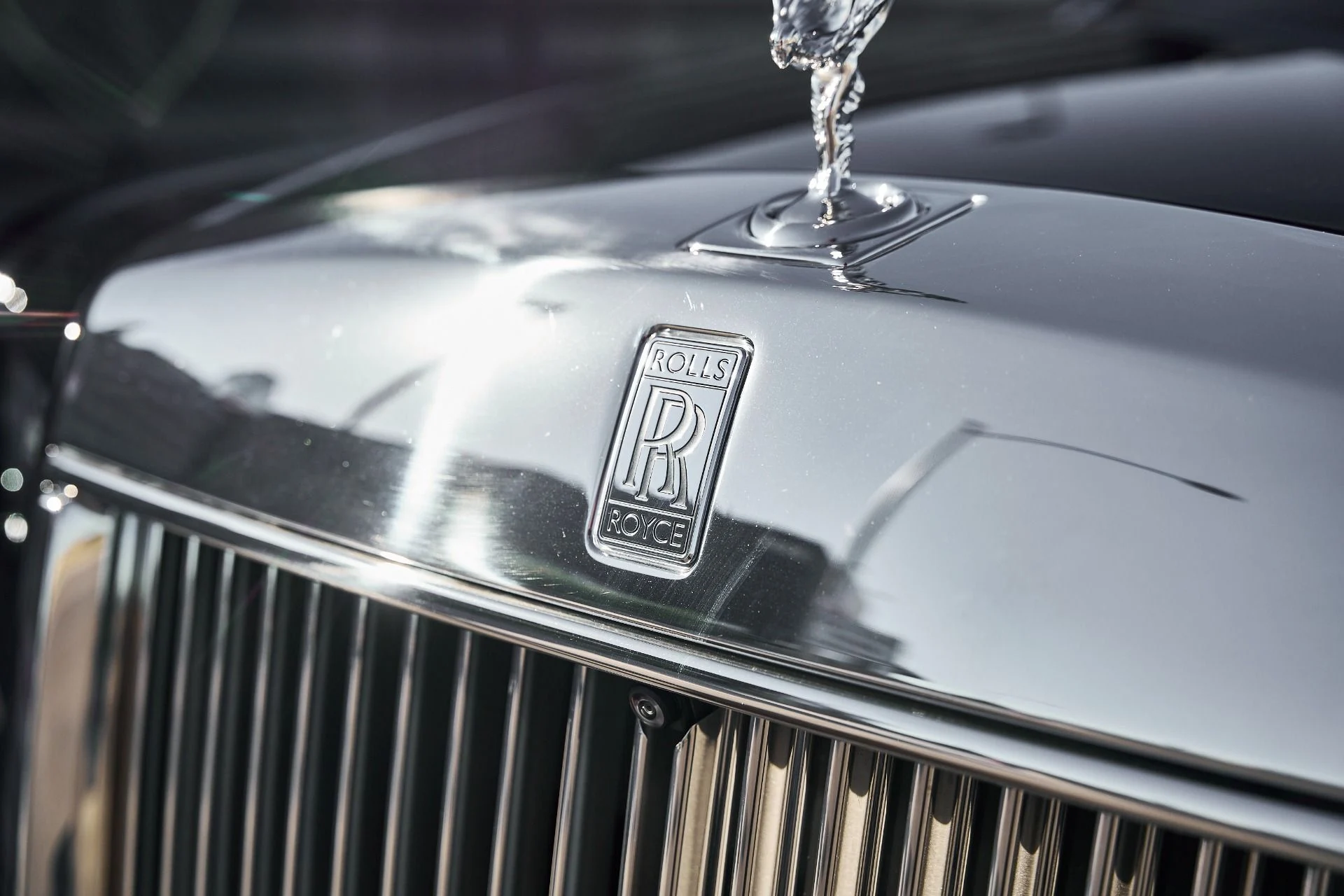 mph007_77735427_Used_2024_Rolls_Royce_Phantom_Base_1770700036_13ba4658f7