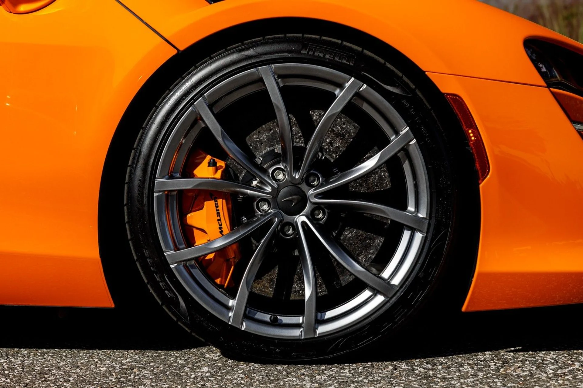 mph007_780321590_617_p8_l_53d9391fd7