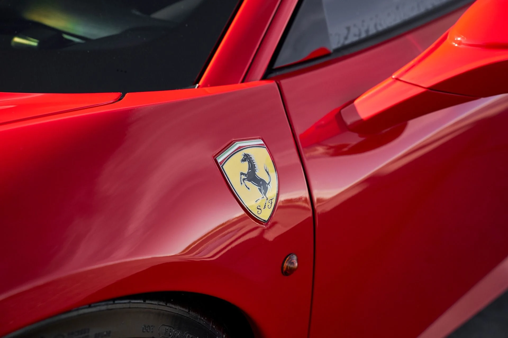 mph007_784180729_Used_2013_Ferrari_458_Italia_Base_1764783082_435fe67ff3