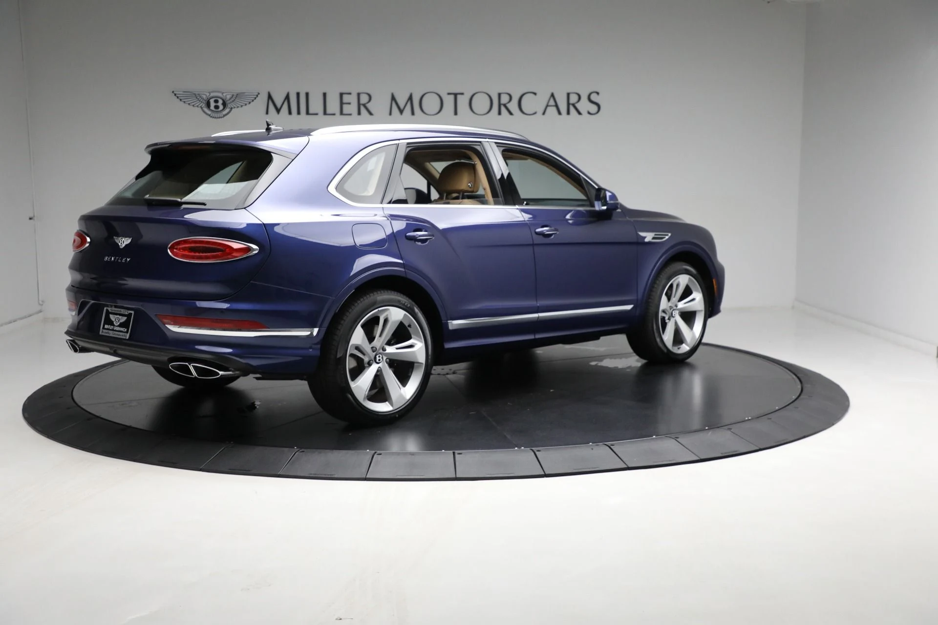 mph007_784435832_Used_2023_Bentley_Bentayga_V8_18a0816596