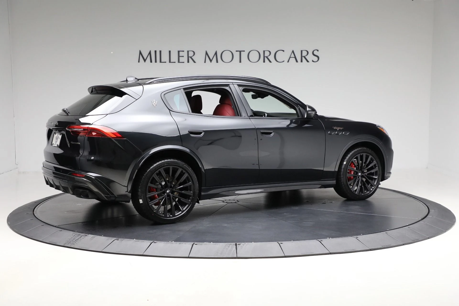 mph007_787273390_New_2025_Maserati_Grecale_Trofeo_8fd253c220