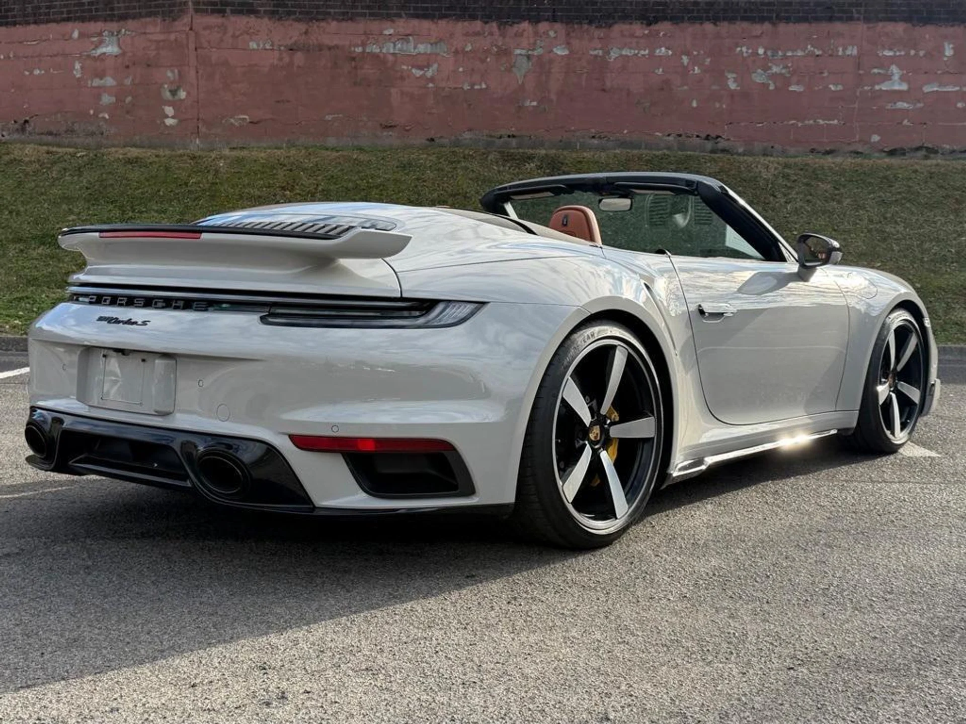 mph007_797334472_ft_Bu_B_Fm_Mg_Yzs_Ox_P82ycyz_CB_Vy_Ak_a98646ea1d