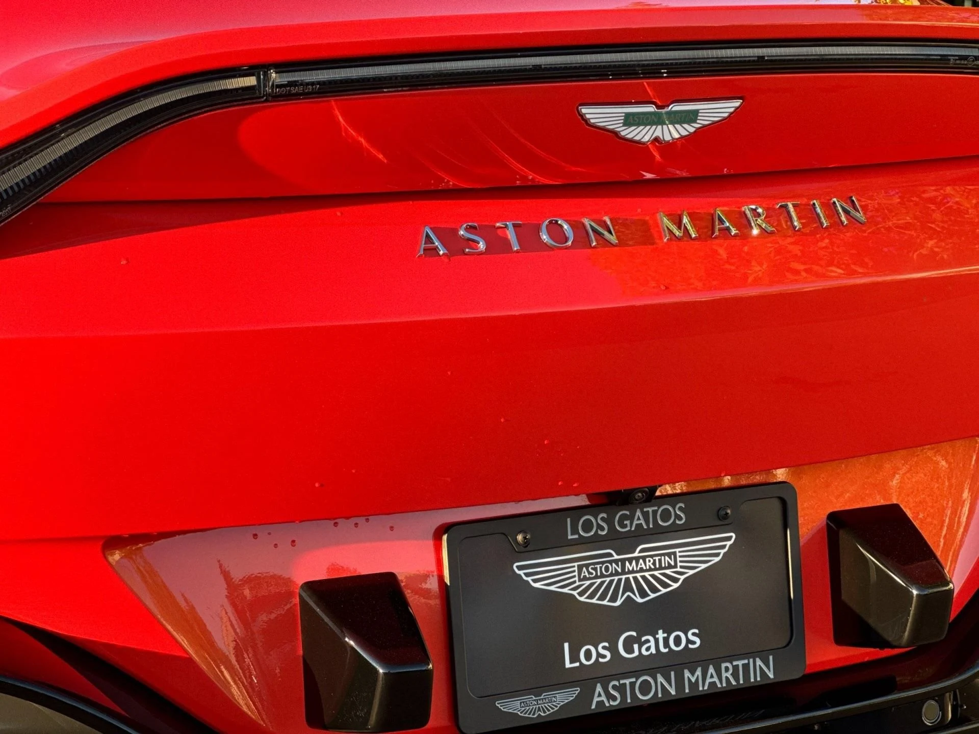 mph007_800810920_New_2025_Aston_Martin_Vantage_Base_1747424888_b1c47a946c