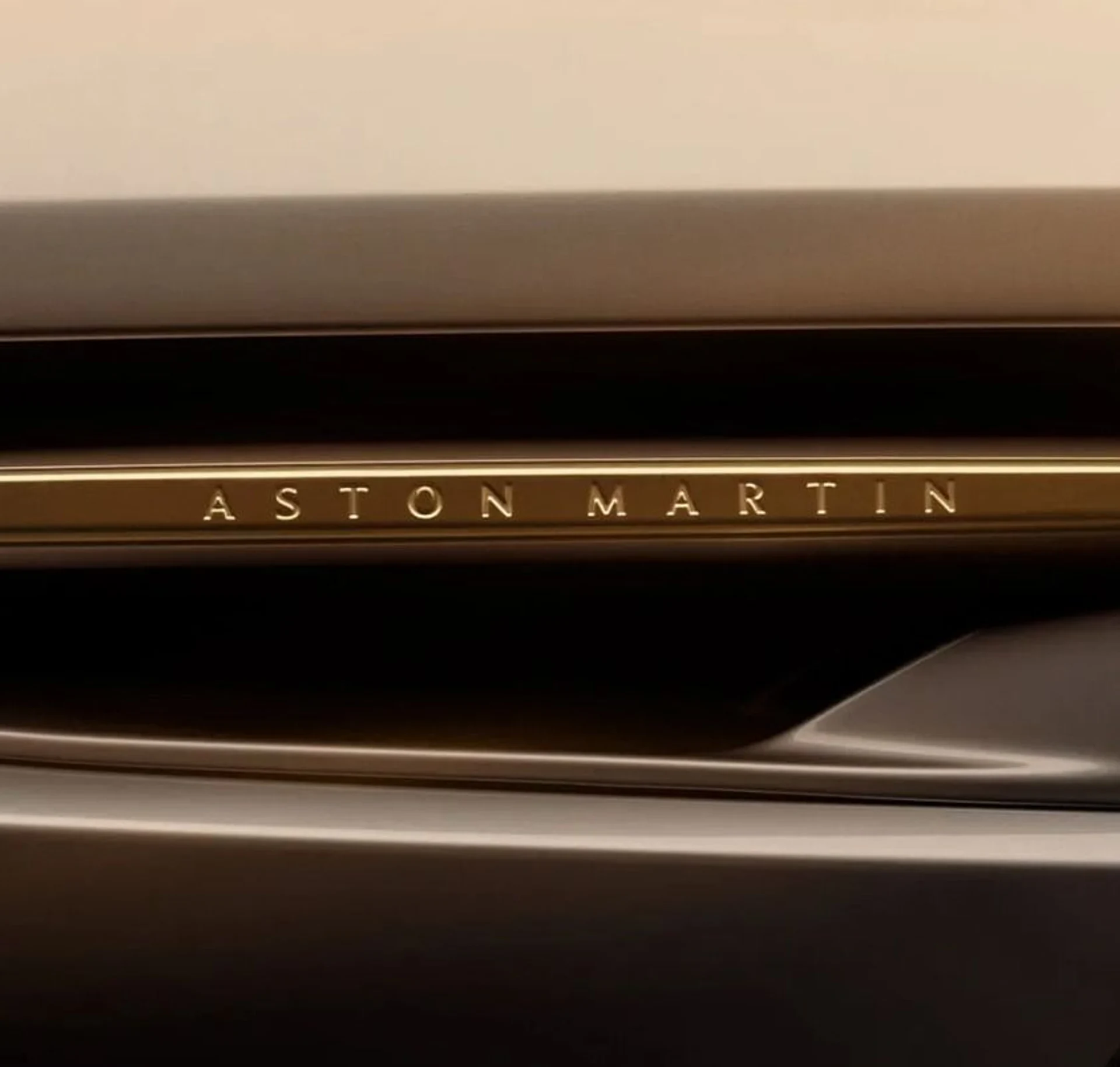 mph007_803864169_New_2026_Aston_Martin_DB_12_Coupe_Goldfinger_Edition_1756499171_4390fc25e2