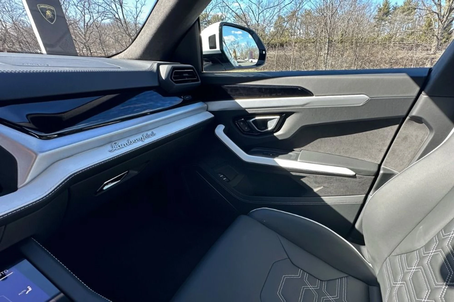 mph007_808562146_New_2026_Lamborghini_Urus_SE_1773931908_27f396fc03