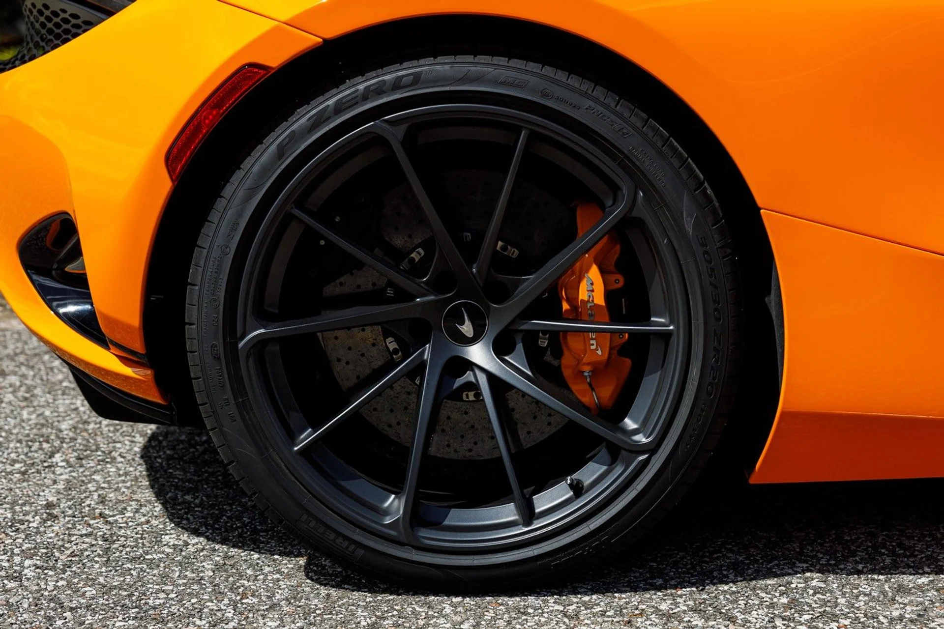 mph007_808850300_515_p8_l_64212d5e5b