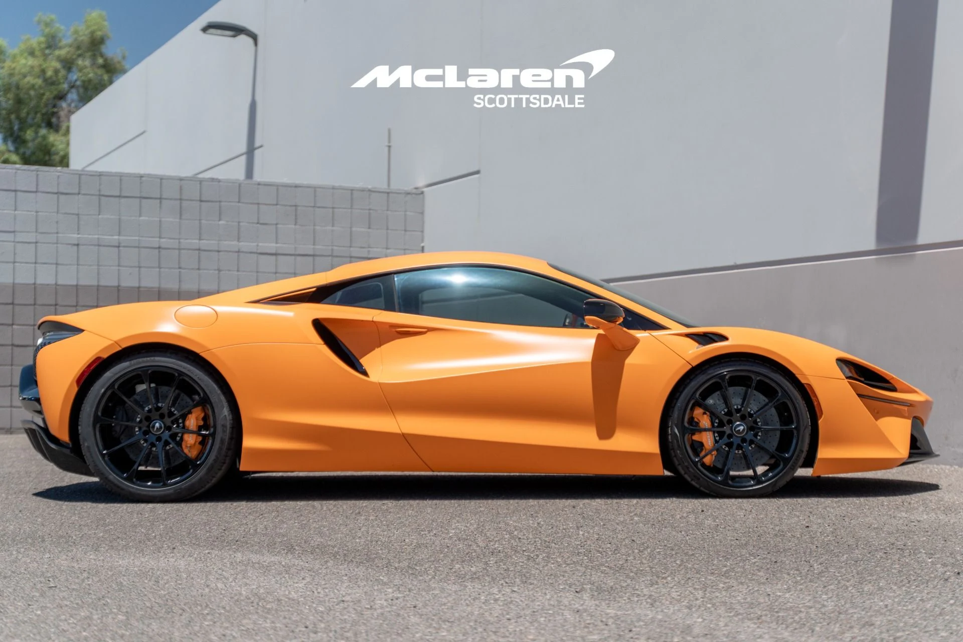 mph007_813202000_Used_2023_MCLAREN_ARTURA_1780685437_af2260c947