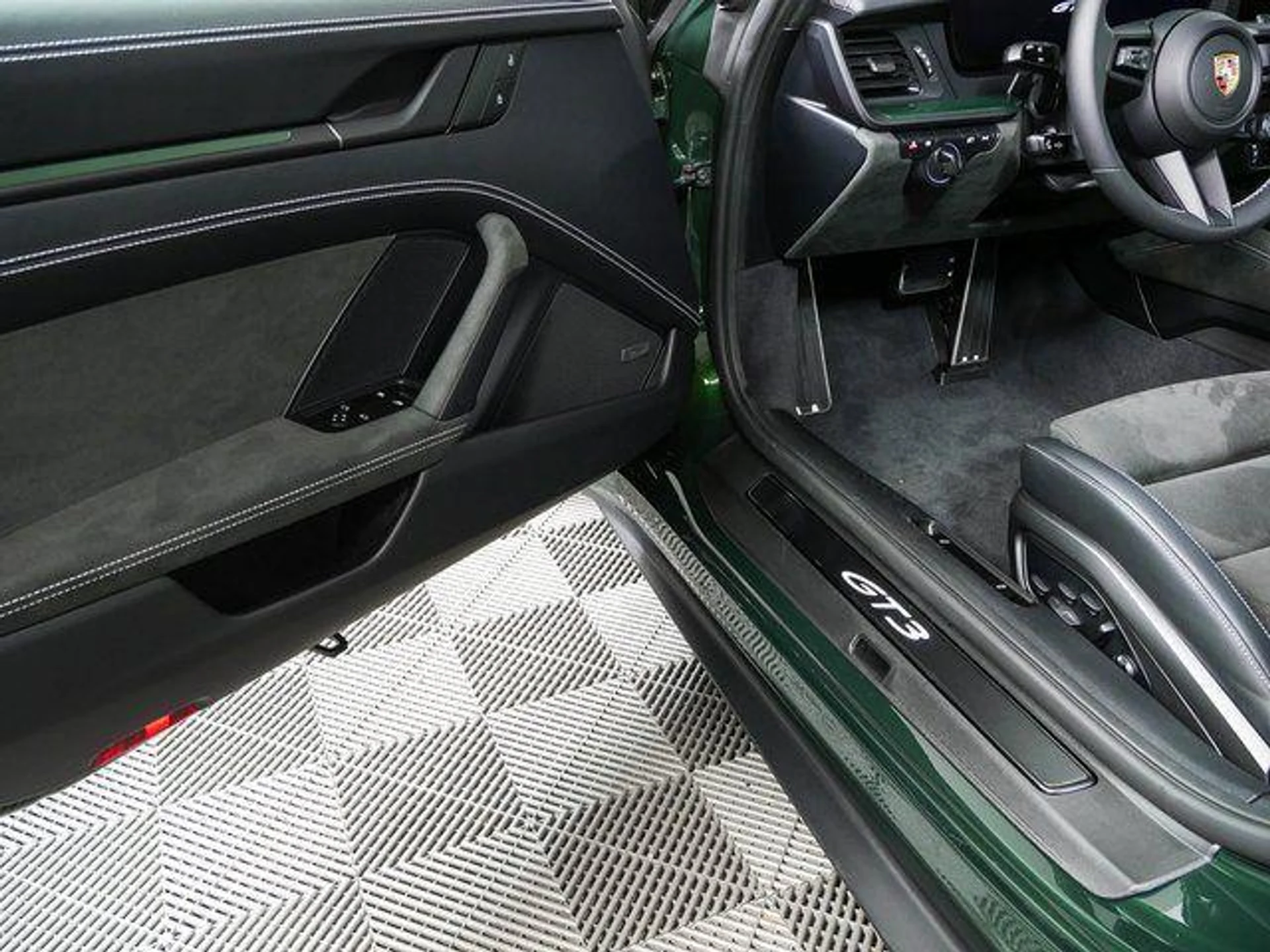 mph007_816062397_AFJ_Zx_1_D_XT_0tfp_ROI_85_Z_Bn_H9_G0_9e8c54943a