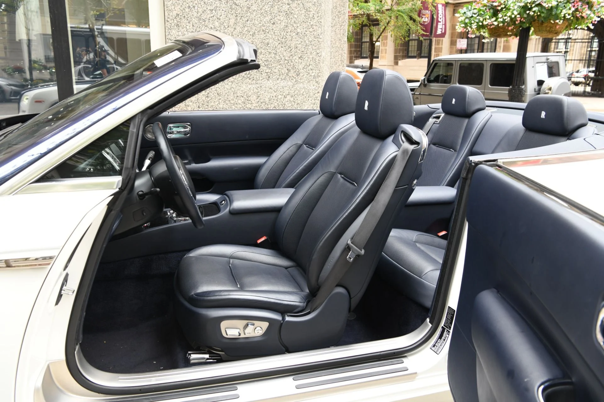 mph007_820450653_10800_p9_l_05ef922462