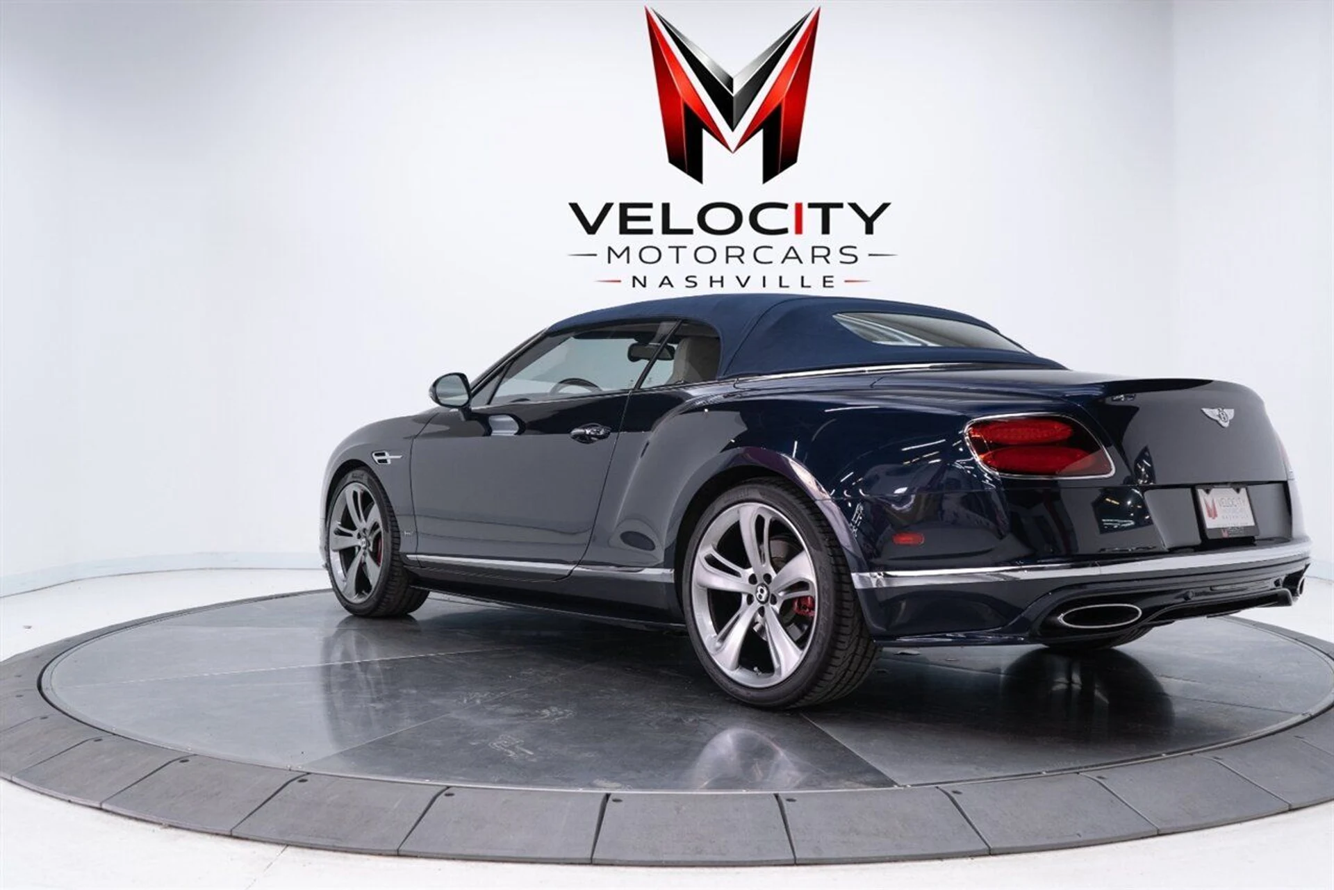 mph007_83558393_1e2e8d6961_1280_4f2637b844