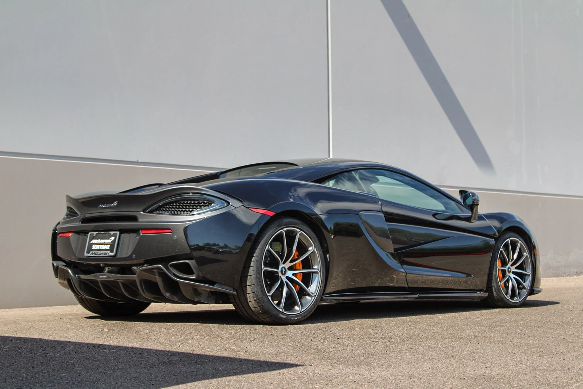 mph007_842272865_Used_2019_MCLAREN_570_S_1727566589_32b0bc6588