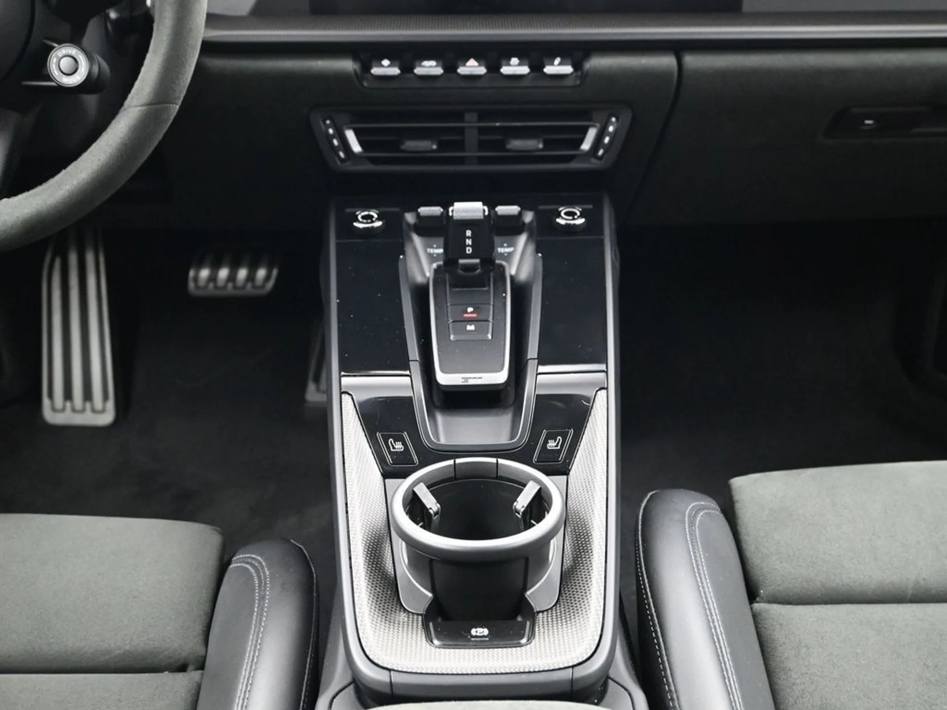 mph007_849050006_0a285e69bbf99816708f50079d61fd43x_01813cf6c5