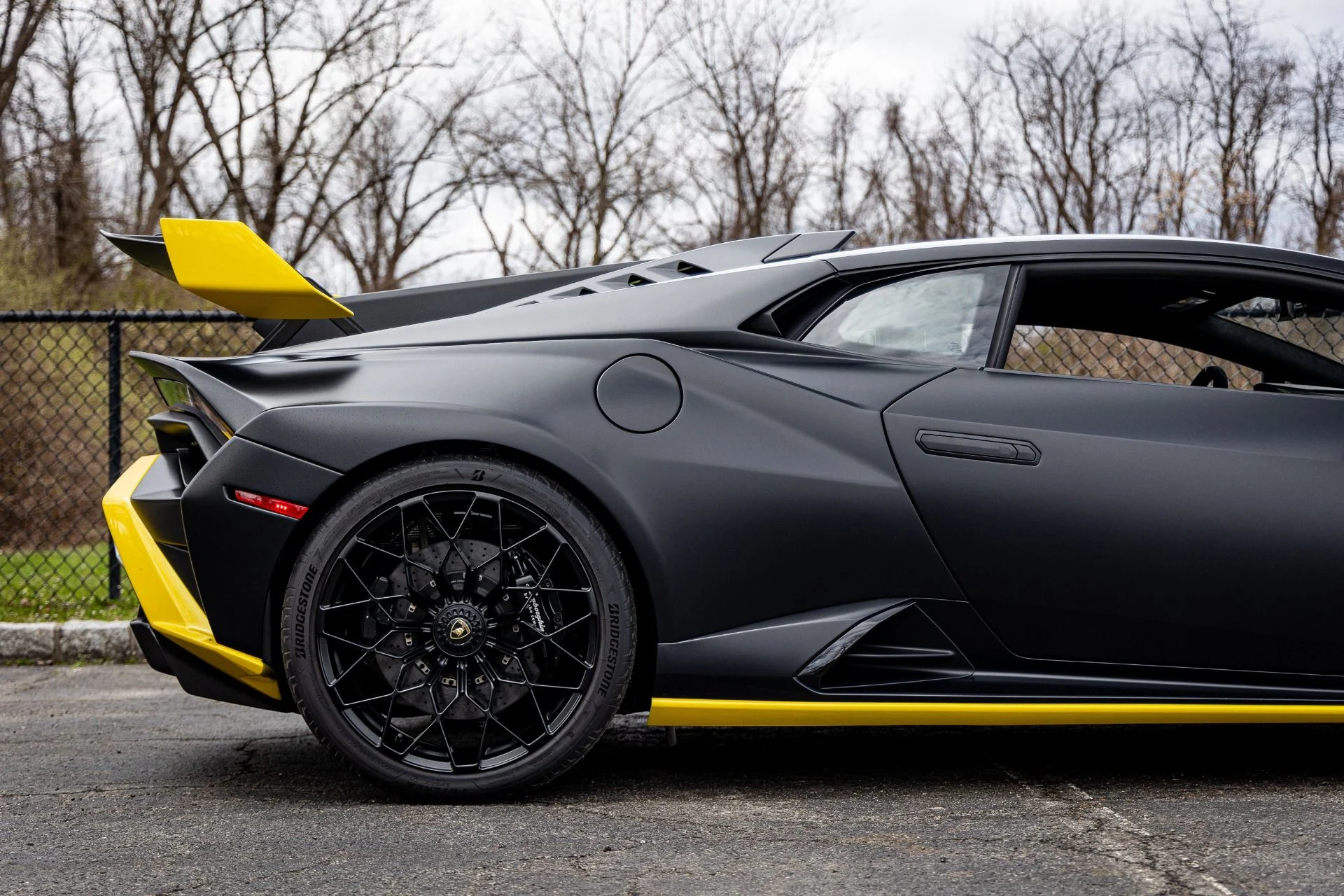 mph007_852116391_Used_2023_Lamborghini_Huracan_STO_1724257778_99c508bc21