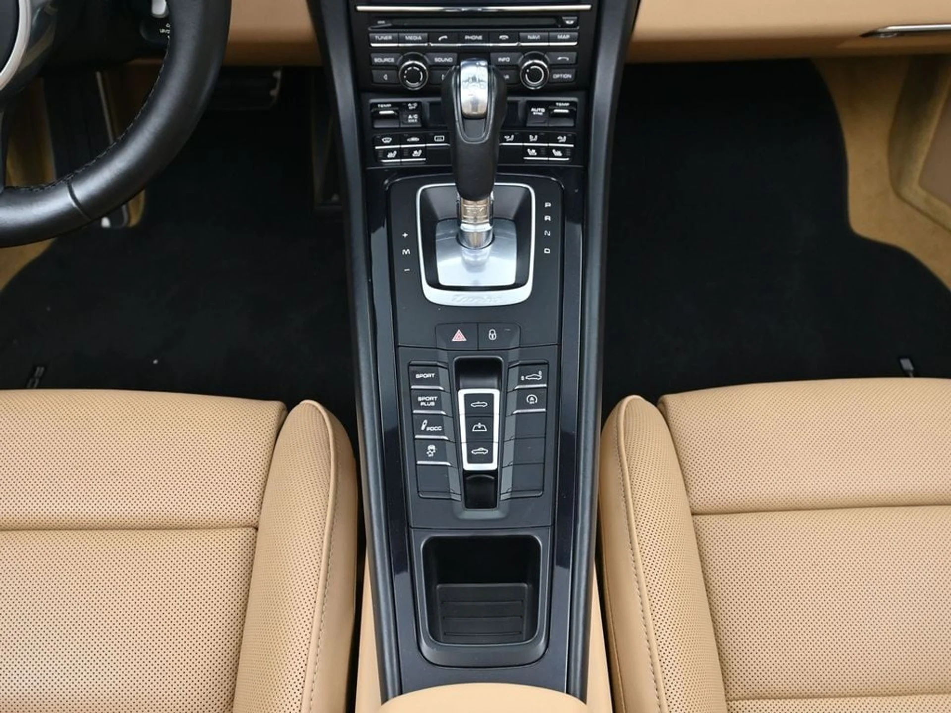 mph007_852143645_417b2c114367a48df73021c85d75aa00x_fe0750e346