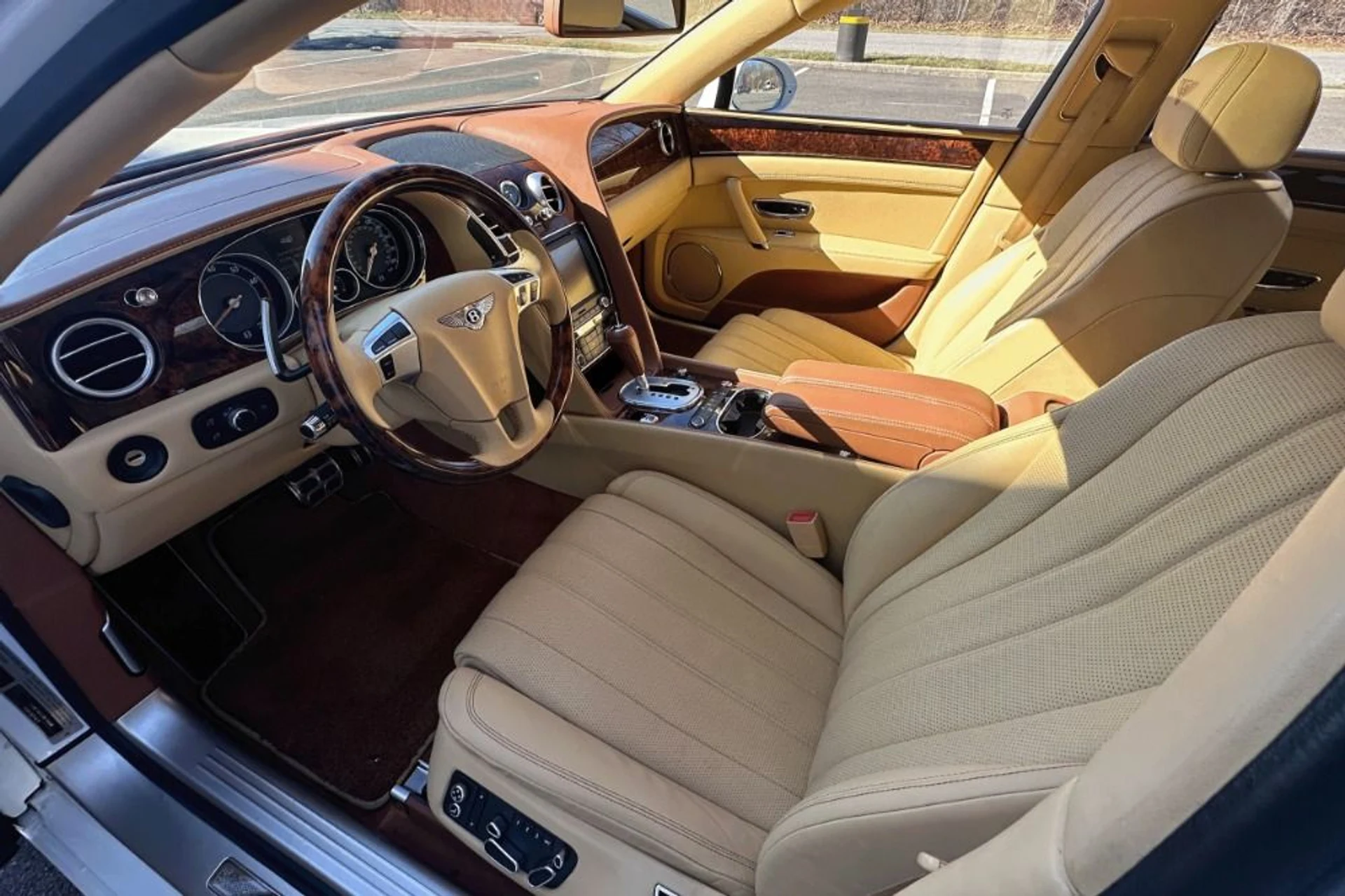 mph007_852758541_Used_2014_Bentley_Flying_Spur_1773932155_1af37ca720