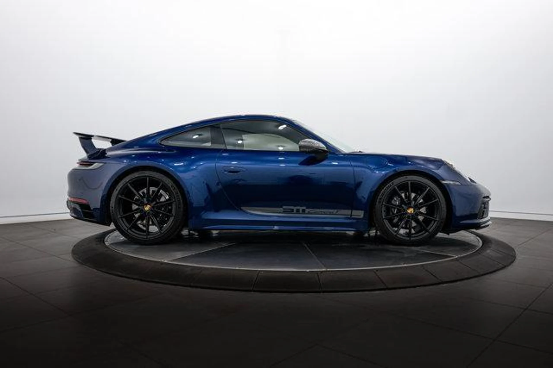 mph007_854108540_c2otyc_CF_6_T_Pz_B_Jvt_Uh_Gi_Fh_LGEBM_5084fe1e73