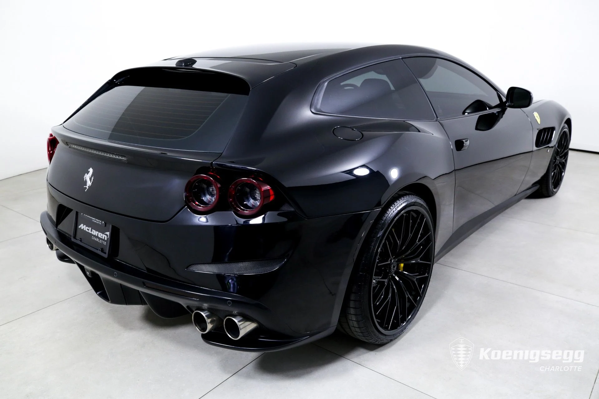 mph007_863456796_Used_2018_Ferrari_GTC_4_Lusso_T_1761056109_28ca71ffb4