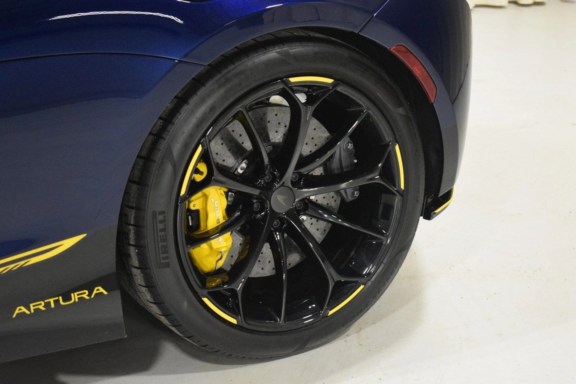 mph007_864912837_a6a9911f873661289de2495521c43e97x_c86095ce0b