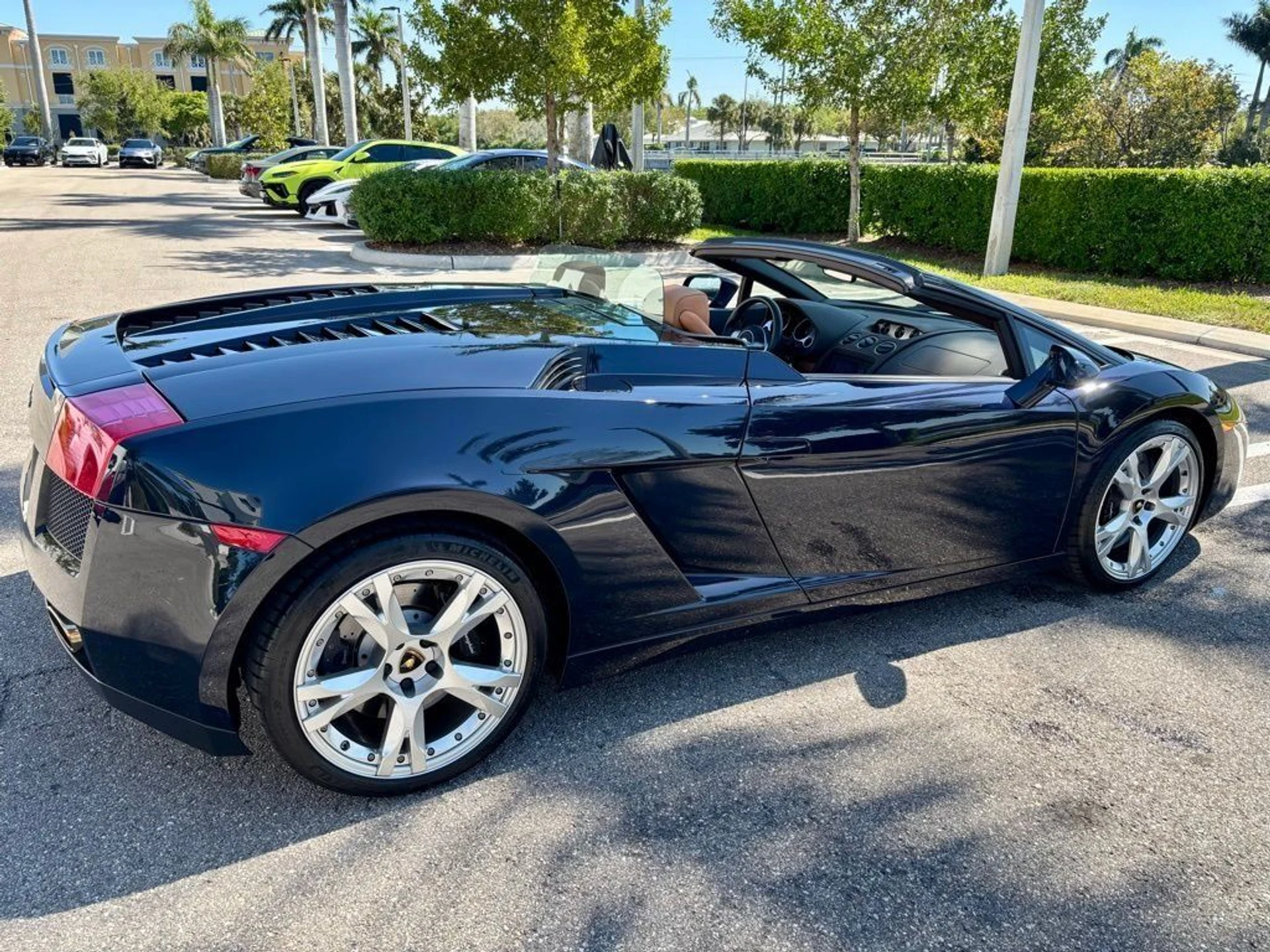 mph007_867703190_f8fad940759c4775a41cb957e5a809d3_2f853dd6e9