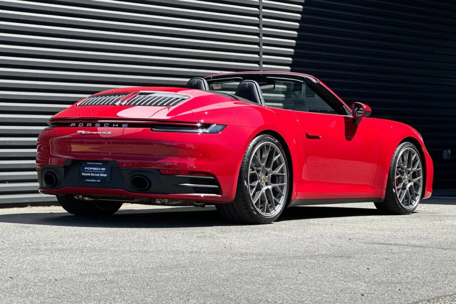 mph007_869605756_1280_5dc1f996bb