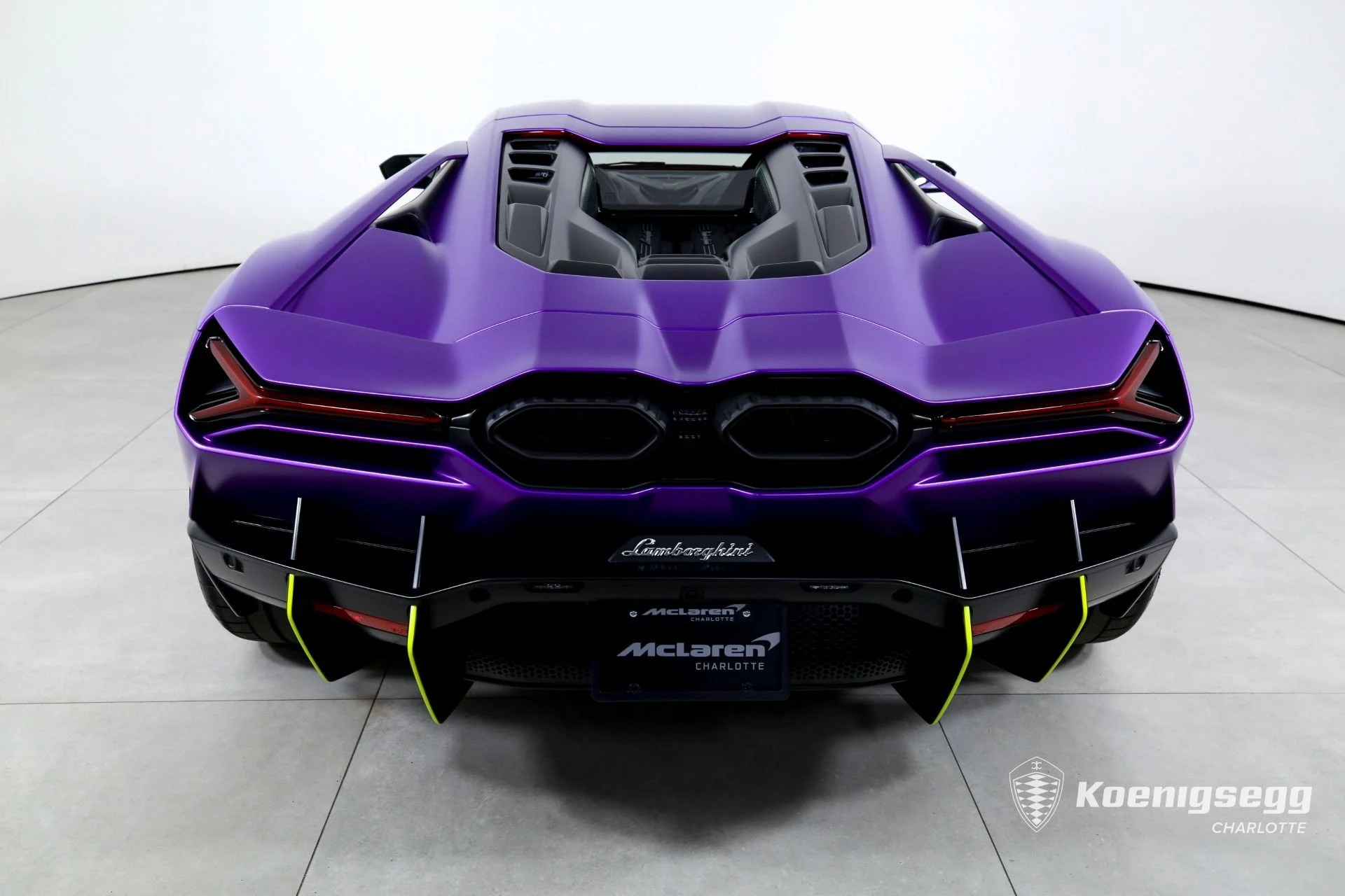 mph007_874412569_Used_2025_Lamborghini_Revuelto_1783439310_7ac5be4476