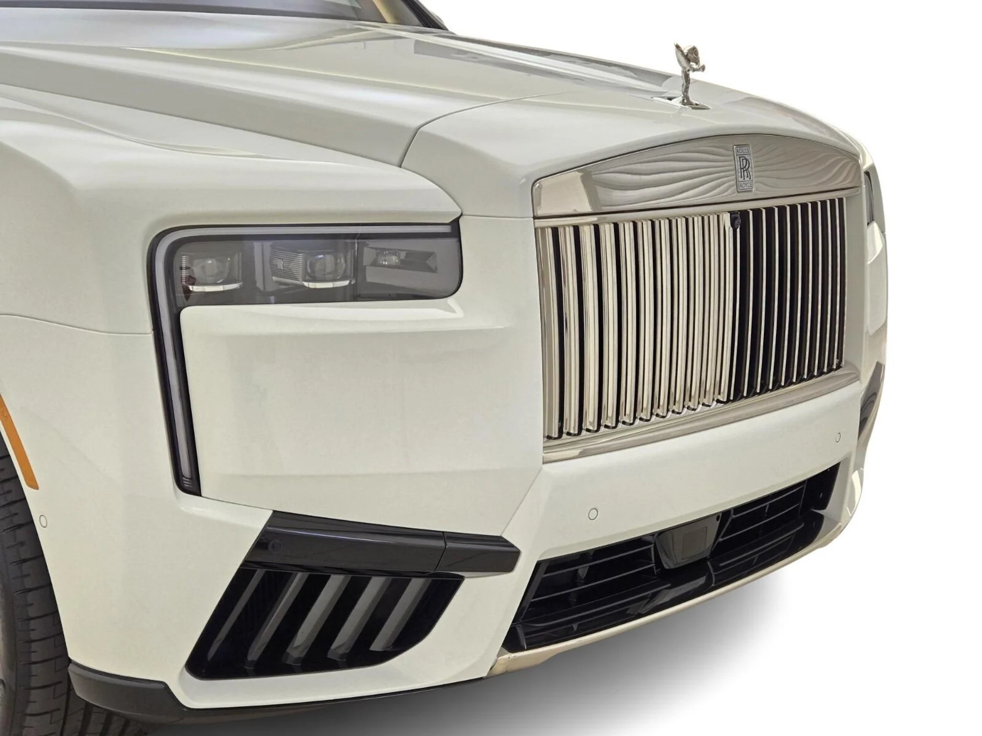mph007_885582426_New_2026_Rolls_Royce_Cullinan_1776403036_b0cad9a230