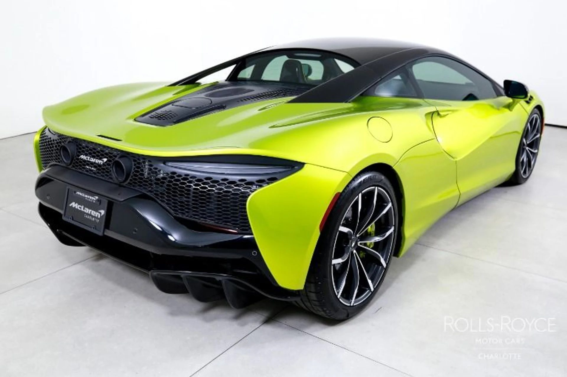 mph007_885596041_Used_2023_Mc_Laren_Artura_3ebd9532e8