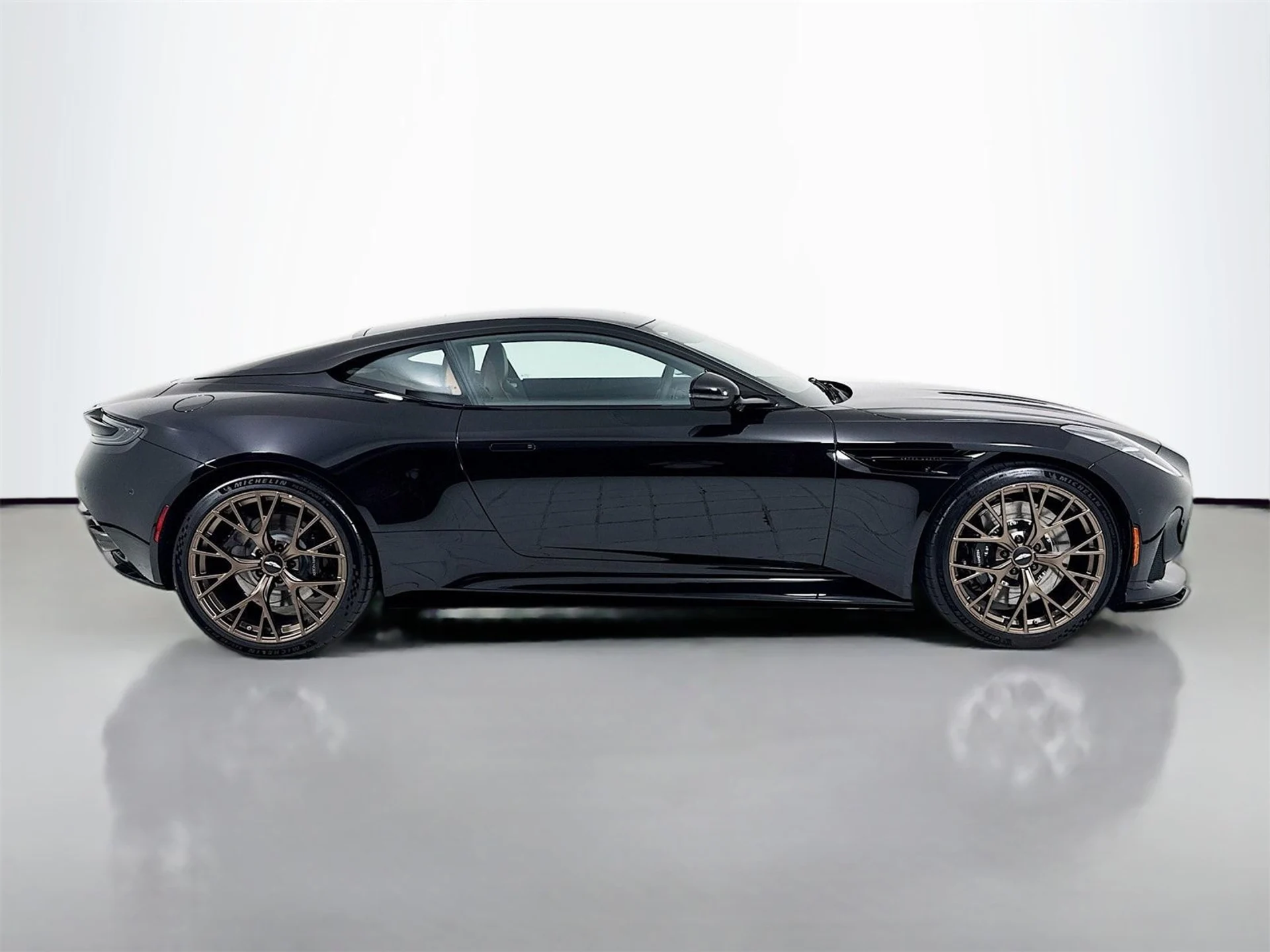 mph007_899159580_d10ba5472c32e37e50cde9def0359234x_9ad0cc0102