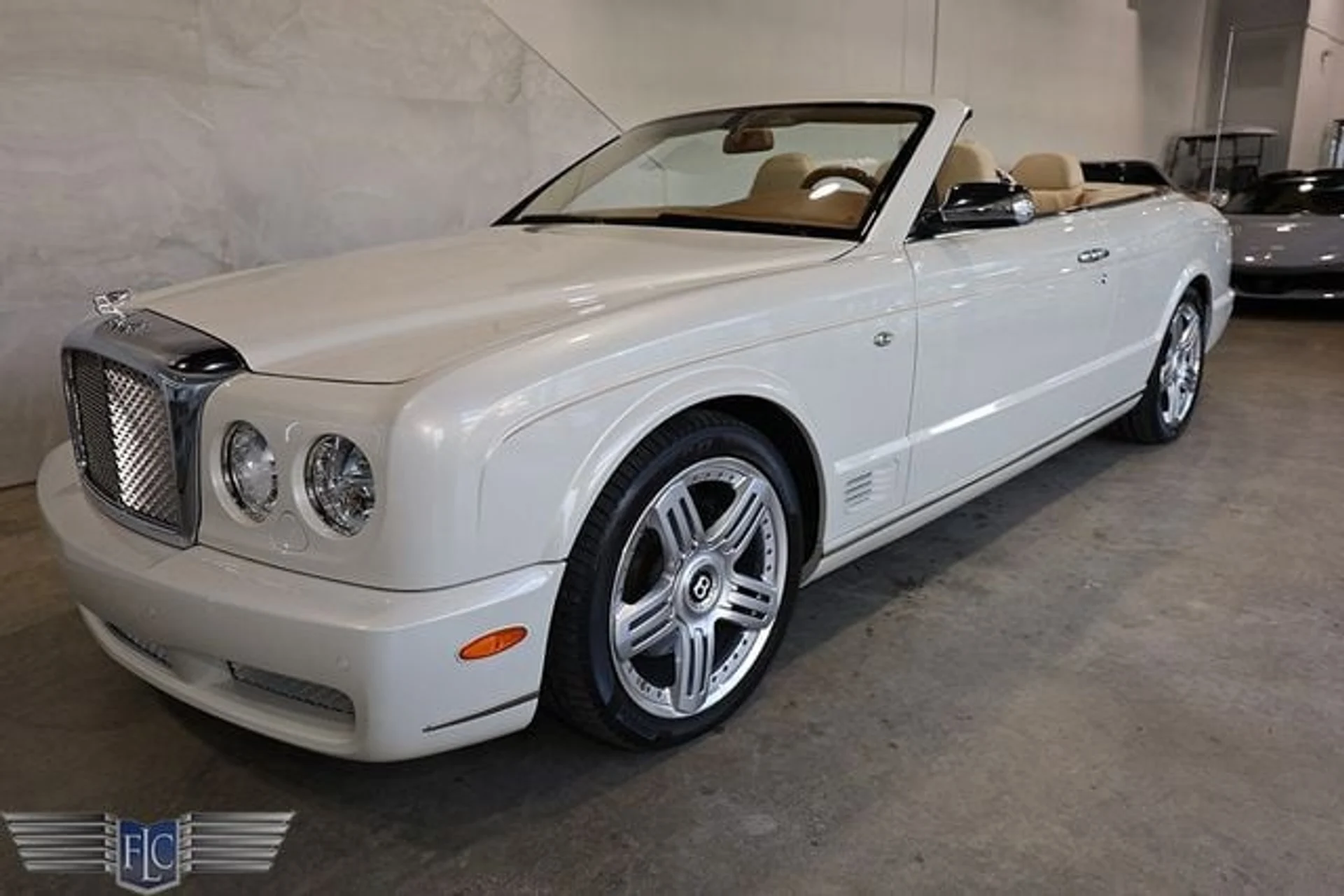 mph007_90141609_used_2010_bentley_azure_tconvertible_9689_22574902_12_640_06e348b7a3