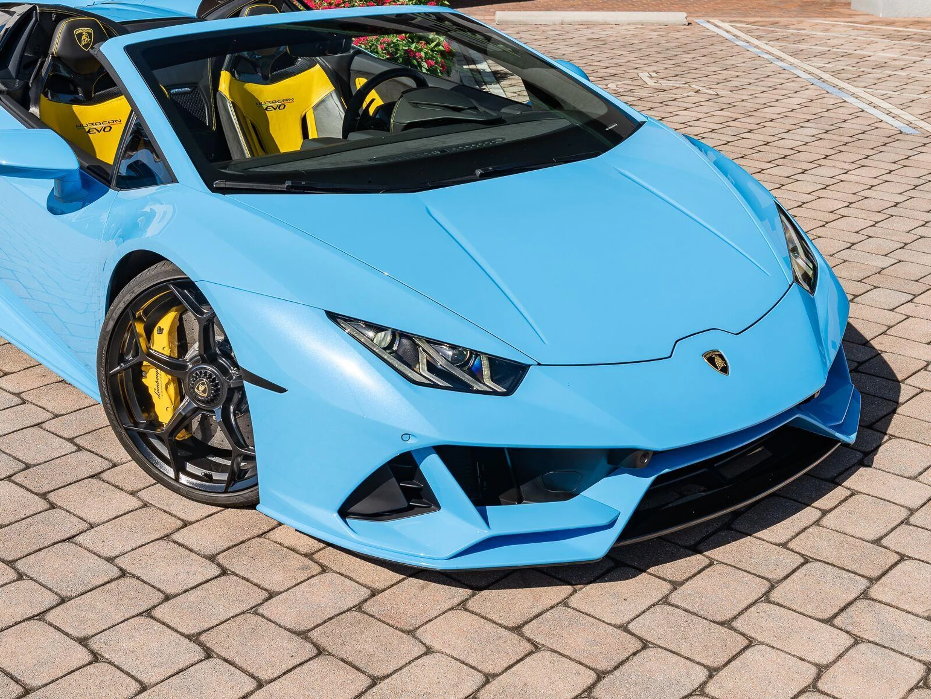 mph007_901646238_Used_2022_Lamborghini_Huracan_EVO_Spyder_AWD_1792704187_b50982e536