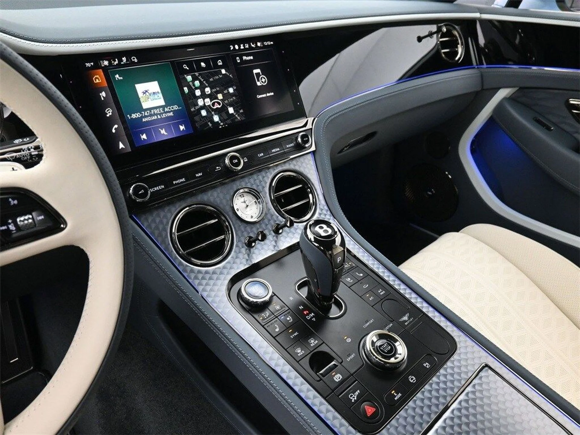 mph007_90463345_c33498517593040e7729574cd830a15bx_7e75eb9b10