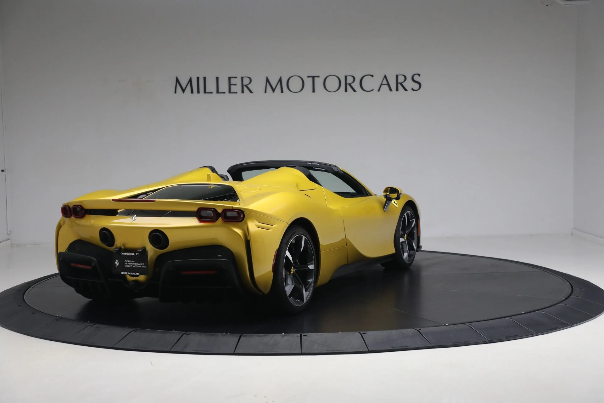 mph007_907152452_Used_2024_Ferrari_SF_90_Spider_311847d5e7