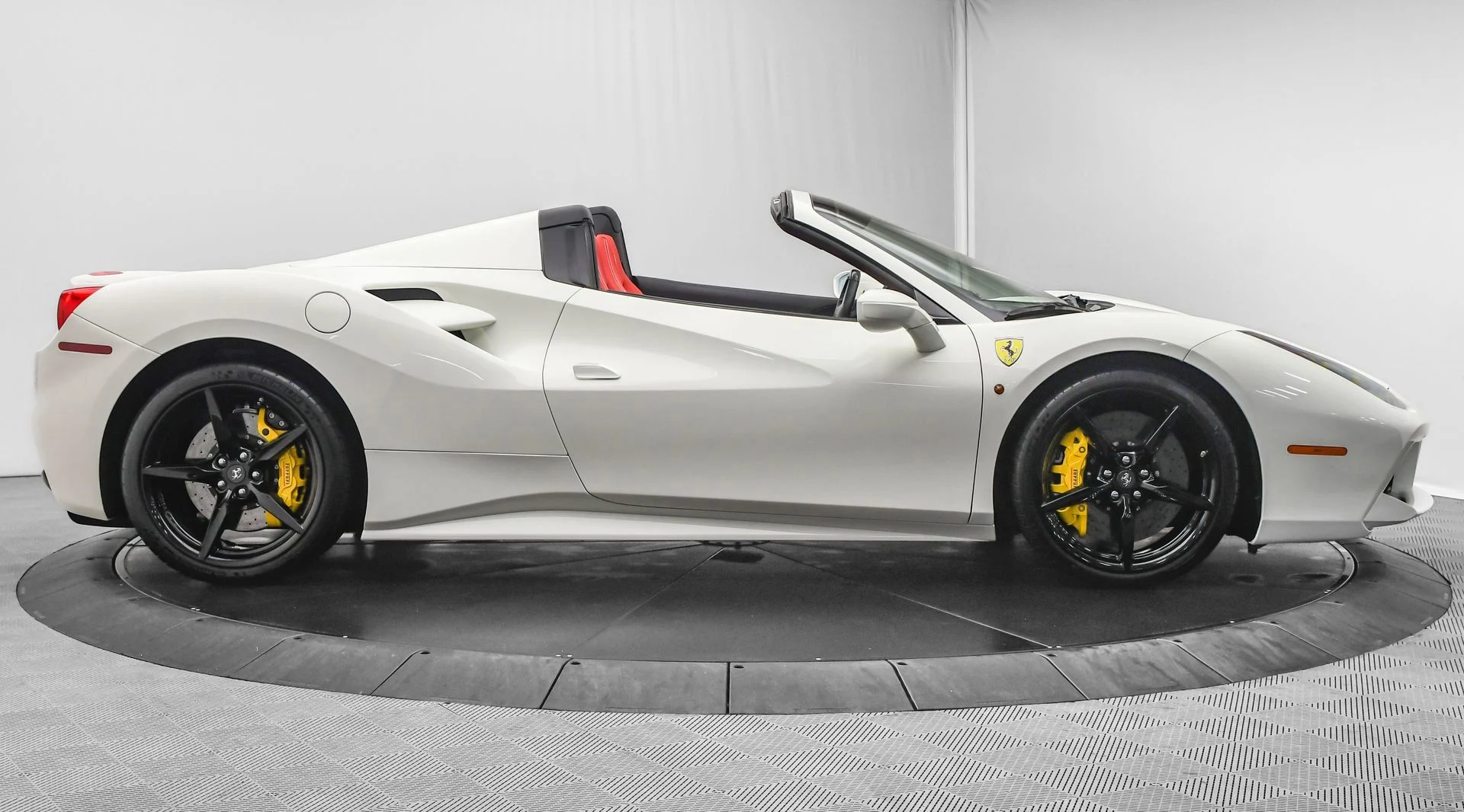 mph007_911150454_83636b5dac154bccaa3ee021fd246402_66abb7a301