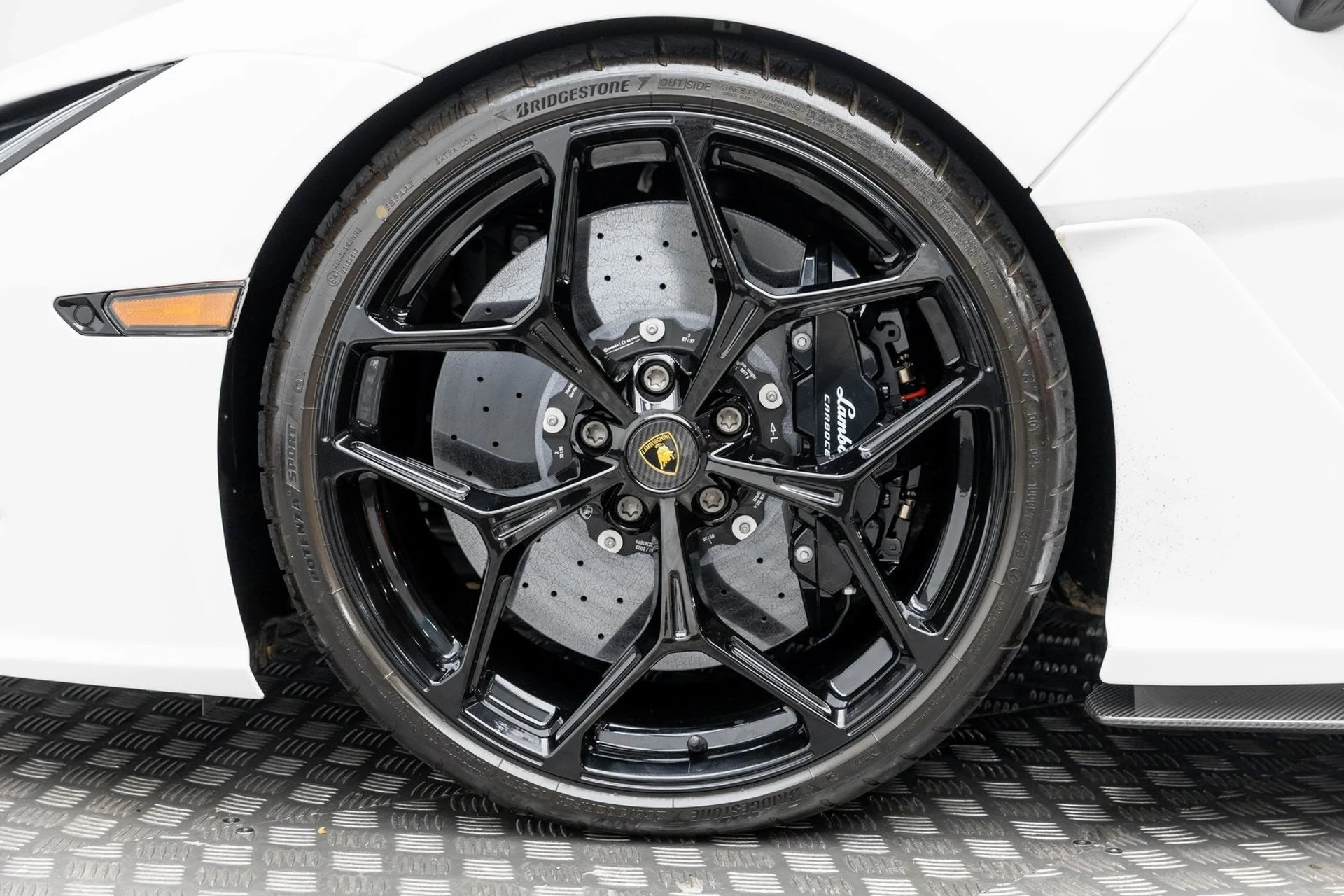 mph007_911995831_8_8227db59cc