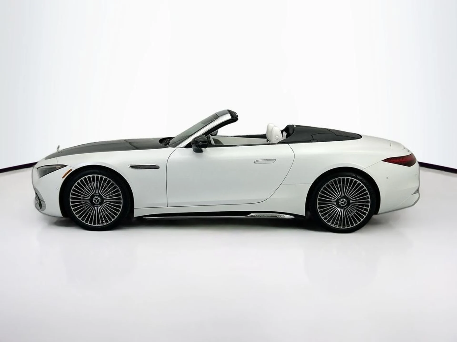 mph007_917927172_used_2026_mercedes_benz_sl_maybachsl680monogramseriesroadster_8119_23003941_8_1024_cec288b9de