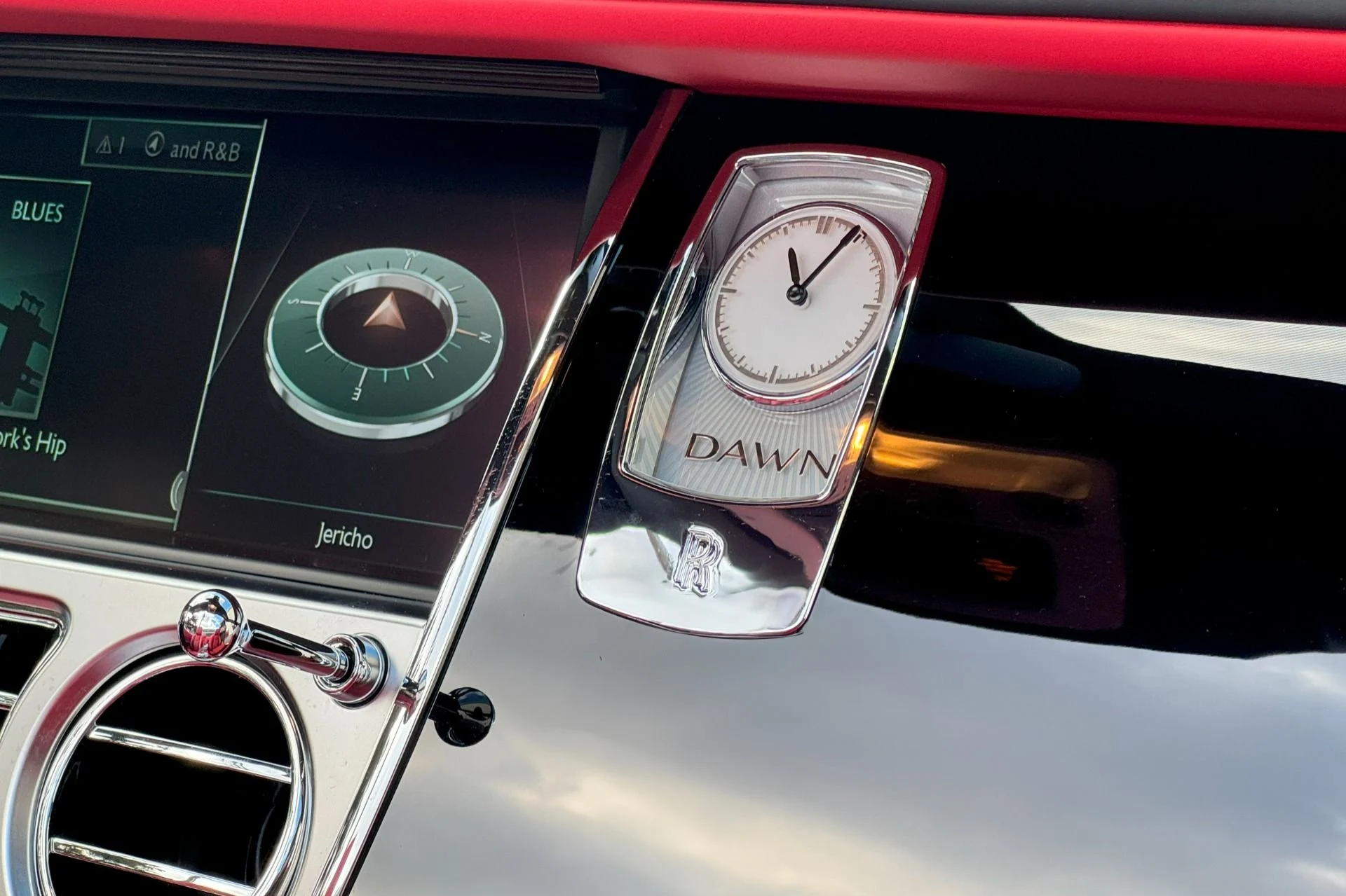 mph007_9181075_Used_2020_Rolls_Royce_Dawn_1738172030_7910c61a34