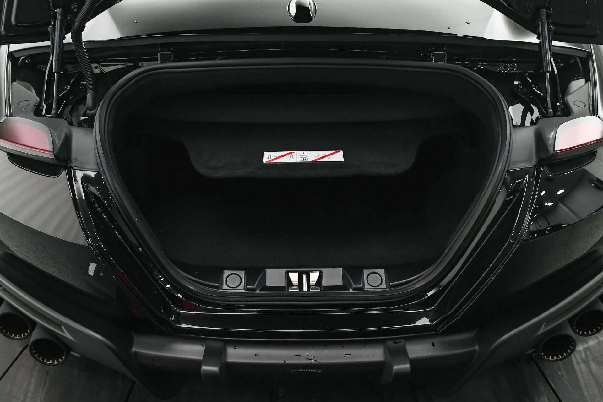 mph007_924648894_9d85c10e31e5428da1c9ce232cf12295_32c714129a