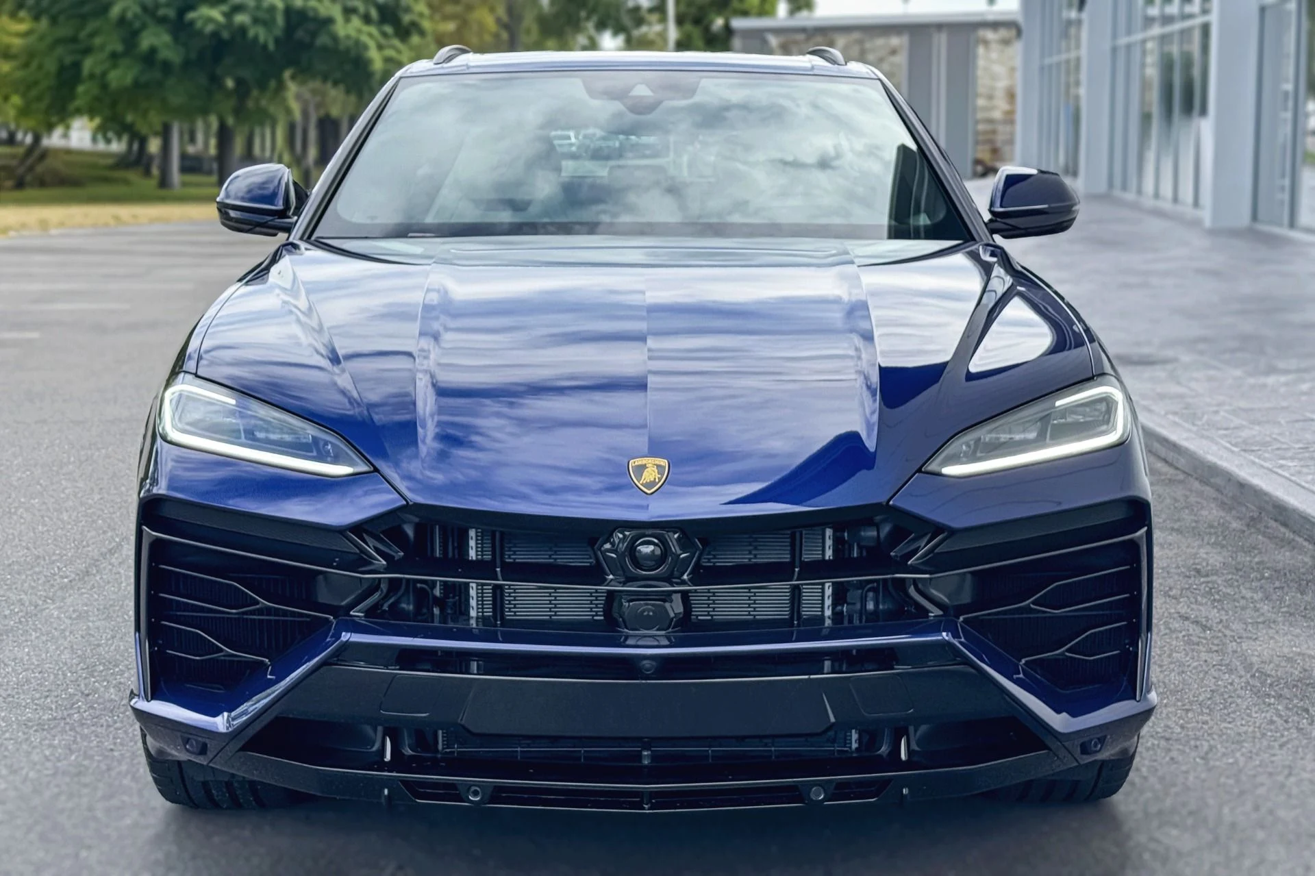 mph007_929338214_Used_2025_Lamborghini_Urus_SE_1764806016_a37f8aa99f