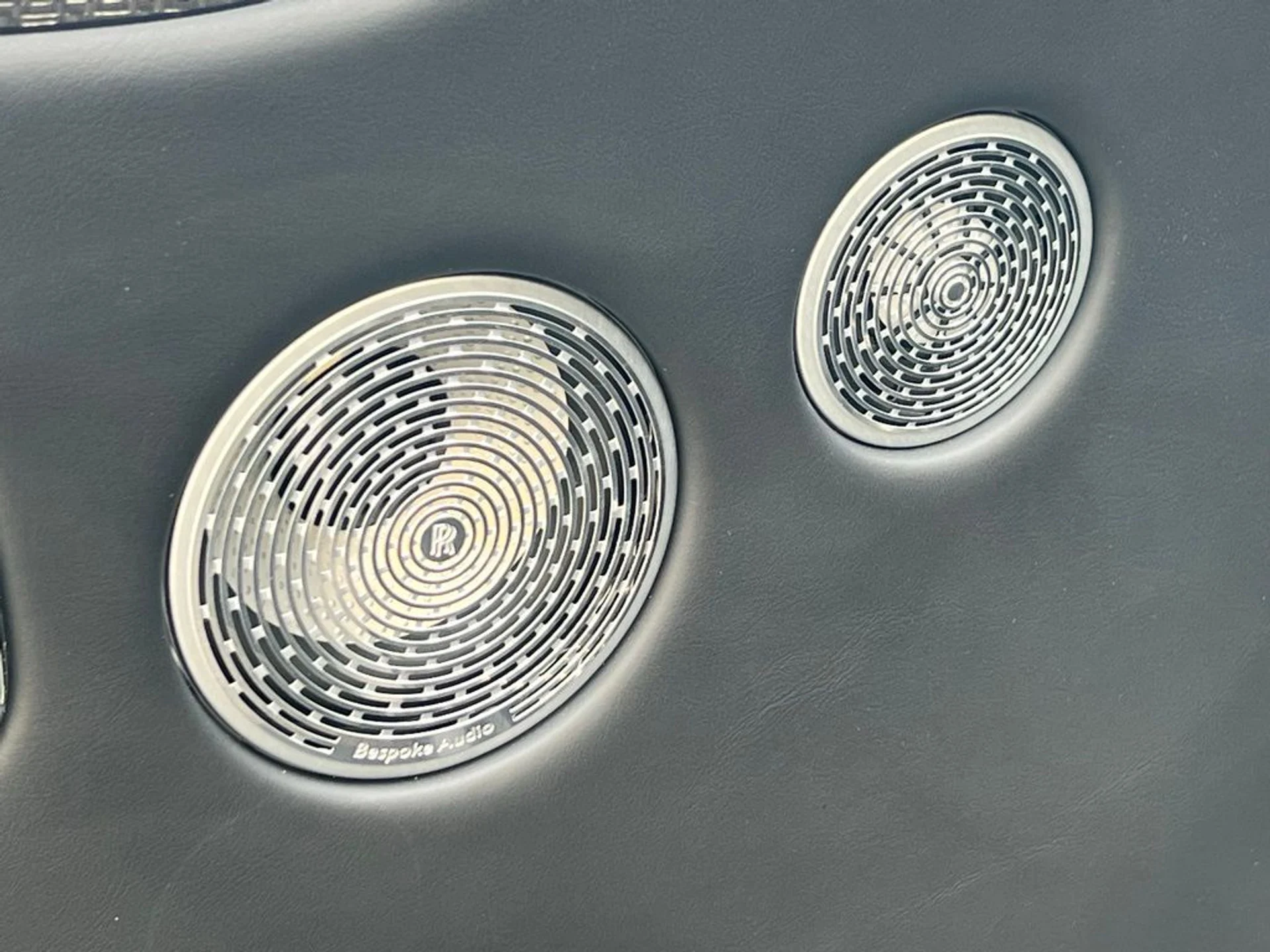 mph007_931406515_2f146ec6e0a21cdab3db3f61d9ff84abx_e3020320f7