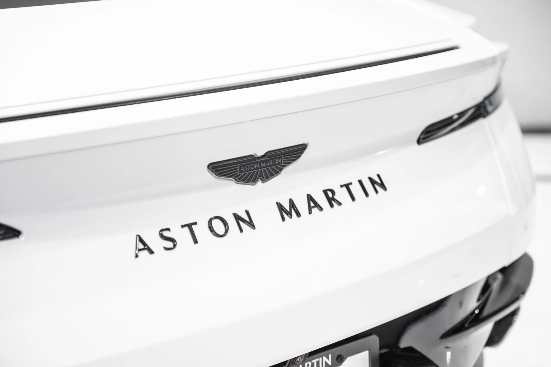 mph007_933776703_Used_2024_Aston_Martin_DB_12_V8_COUPE_1784304834_52faf25259