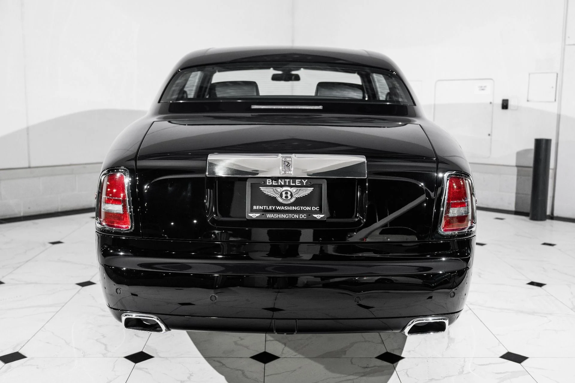 mph007_936374812_Used_2010_Rolls_Royce_Phantom_Coupe_1760972669_c4fd8c4a9c
