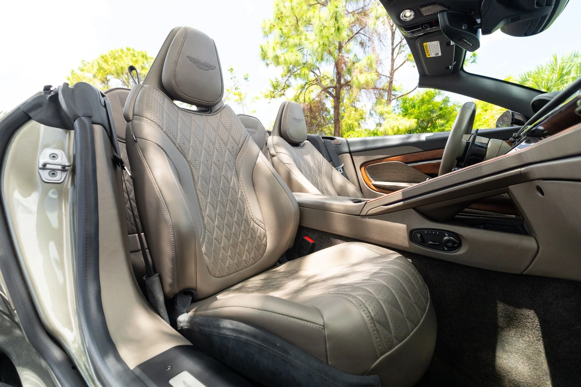 mph007_936666423_Used_2024_Aston_Martin_DB_12_Volante_1777693541_777c7d27fc